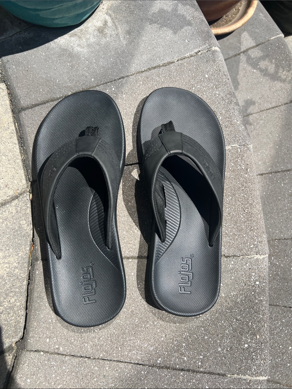 Flojos Black Men's Flip-Flops